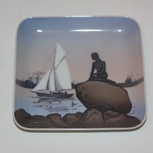 Bing & Grondahl B & G Porcelain Nude Mermaid Scenic 5" Tray / Dish